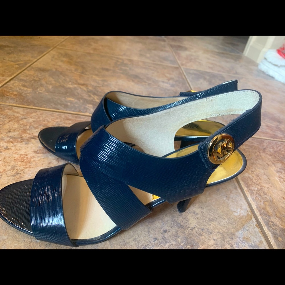 Michael Kors navy heels